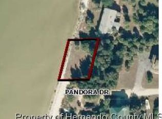 Pandora Dr, Weeki wachee, FL 34607