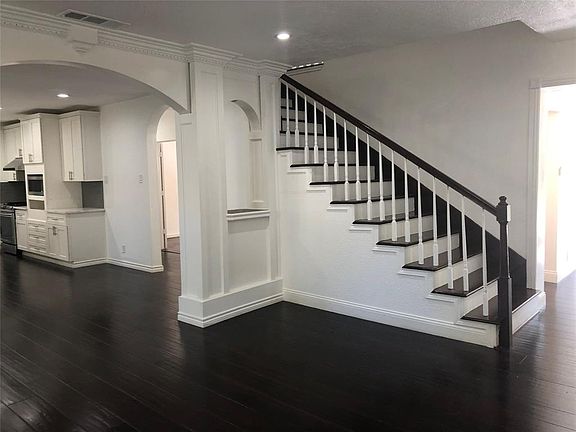 5th image of 510 Valencia St