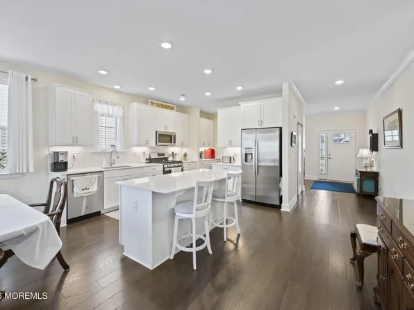 38 Keeneland Road, New Egypt, NJ 08533