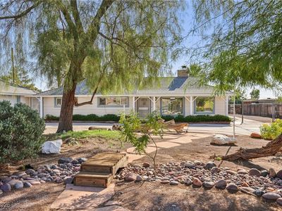 1744 Leonard Ln, Las Vegas, NV, 89108