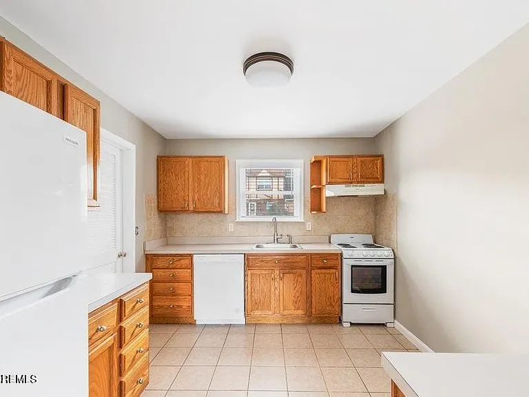 53 Briar Mills Dr #53 — Photo 10