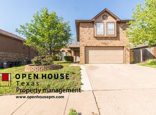 8505 Brushy Creek Trl, Fort Worth, TX 76118