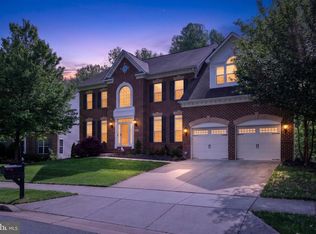 1910 Lake Forest Dr, Upper Marlboro, MD 20774