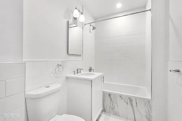 Rented by Citi Habitats | media 8