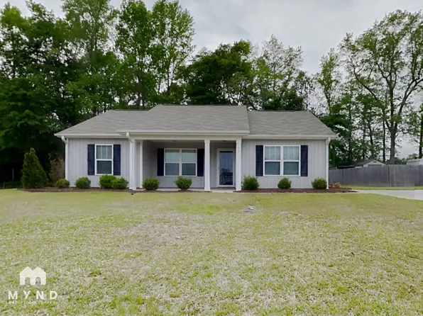 195 Hunters Landing Dr, Smithfield, NC 27577