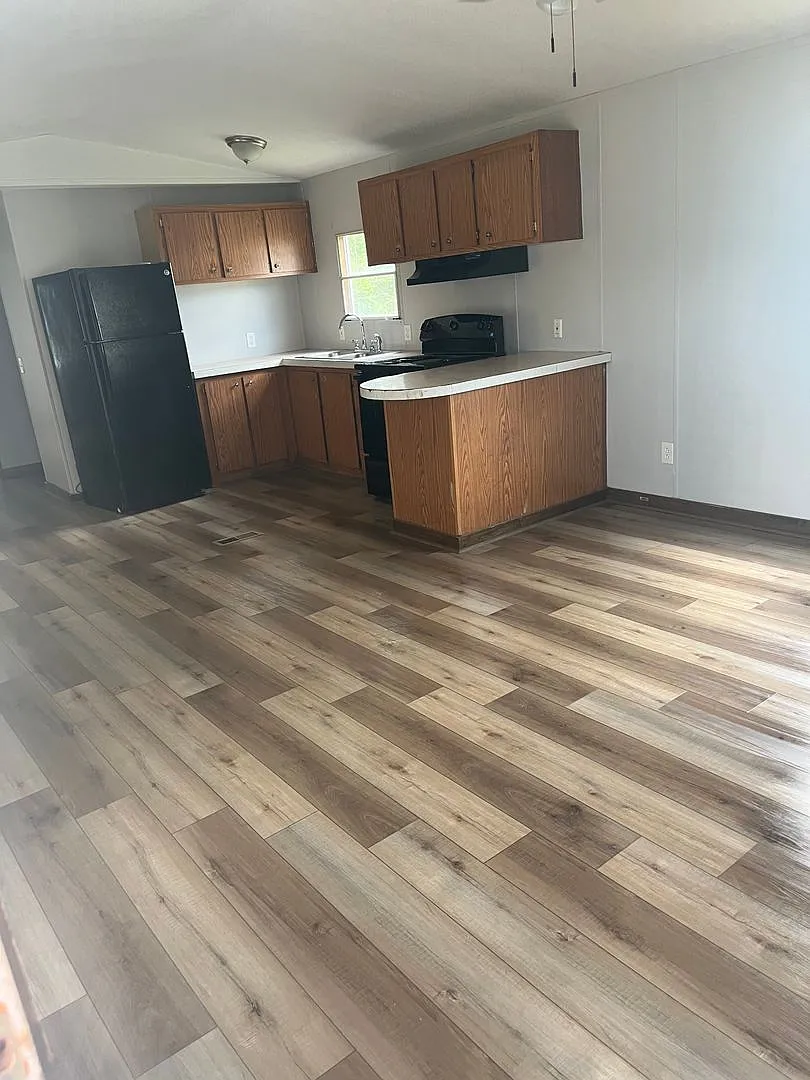 Marble City Mobile Home Park — Photo 1