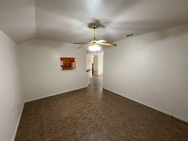 1107 Cinch Drive, Killeen — Photo 5