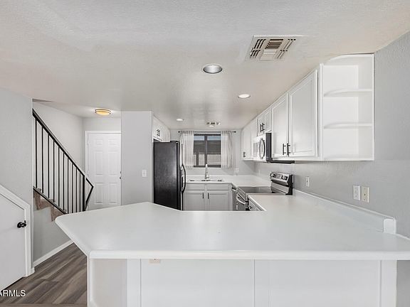 3rd image of 6454 E UNIVERSITY Drive #24