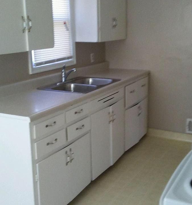 2nd image of 3312 Ernst St