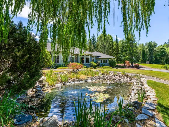 155 Kingsgate Way, Grants Pass, OR 97527