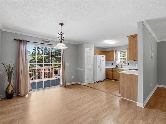 4th image of 3204 Grandiflora Pl