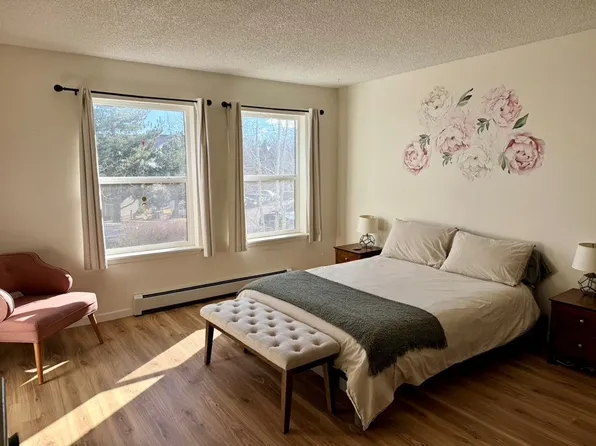 8011 Countryside Park APT 216, Niwot, CO 80503