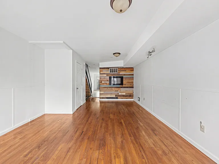 17 Tessa Ct #2 — Photo 3