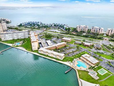 5020 Brittany Dr S APT 212, Saint Petersburg, FL, 33715