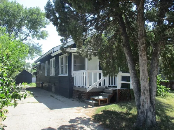 610 W 3rd St, Hardin, MT 59034