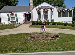 218 College Rd, Paris, KY 40361