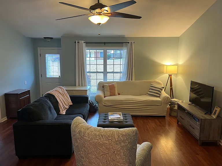 55 Rolling Pines Dr — Photo 7