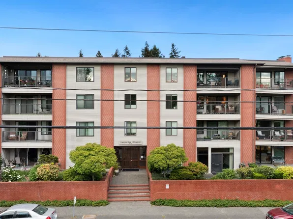 2858 32nd Avenue W #106, Seattle, WA 98199