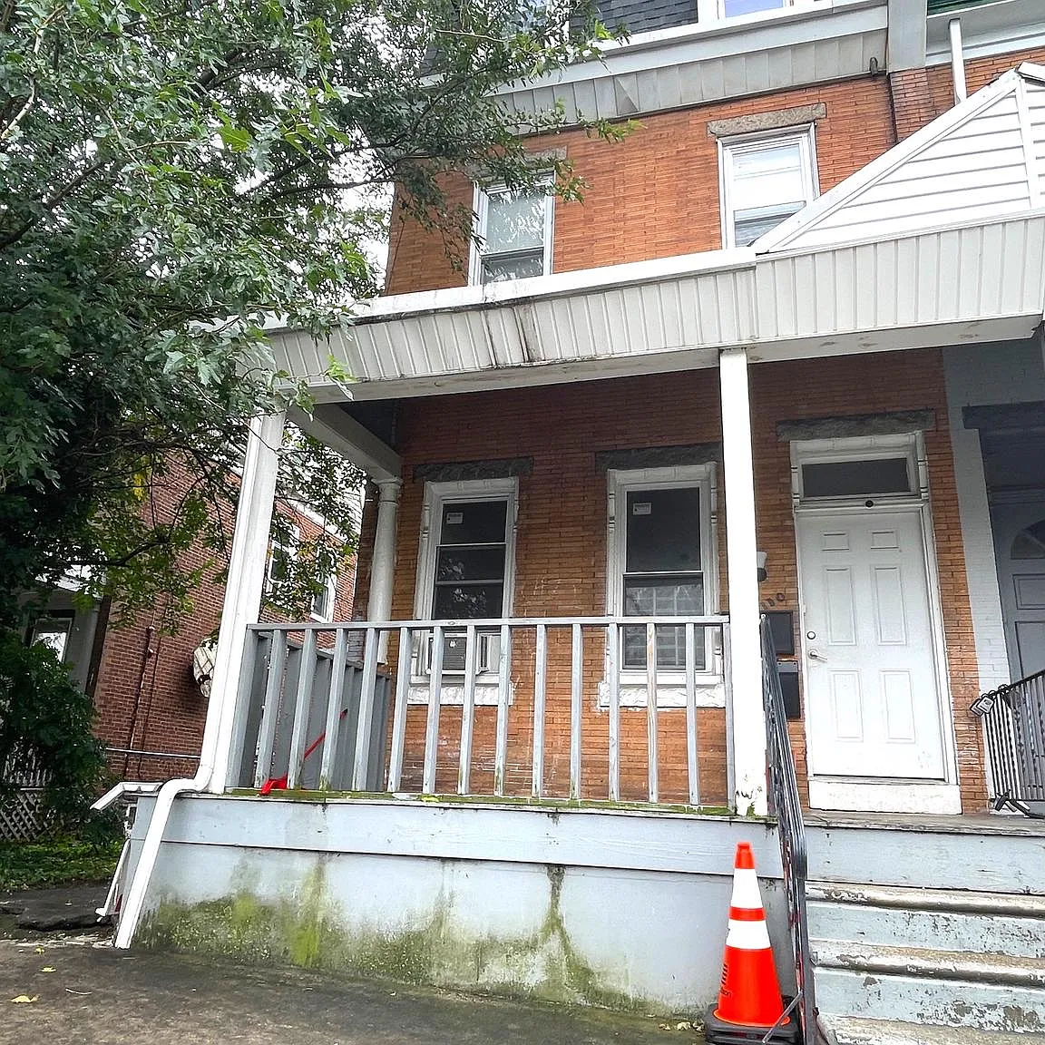 2 bed, 1875 sqft, $1,375 — Photo 2
