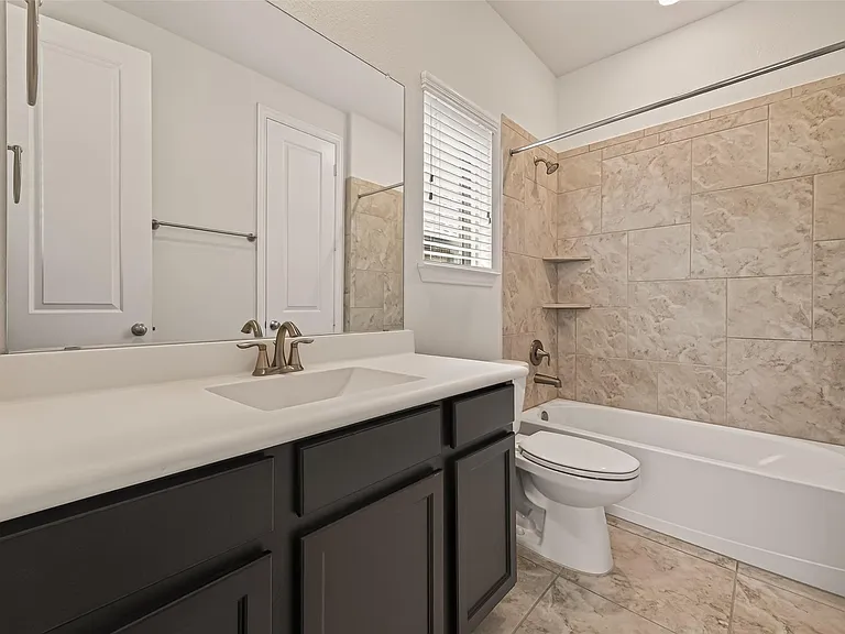 10514 Inverclyde Dr — Photo 32