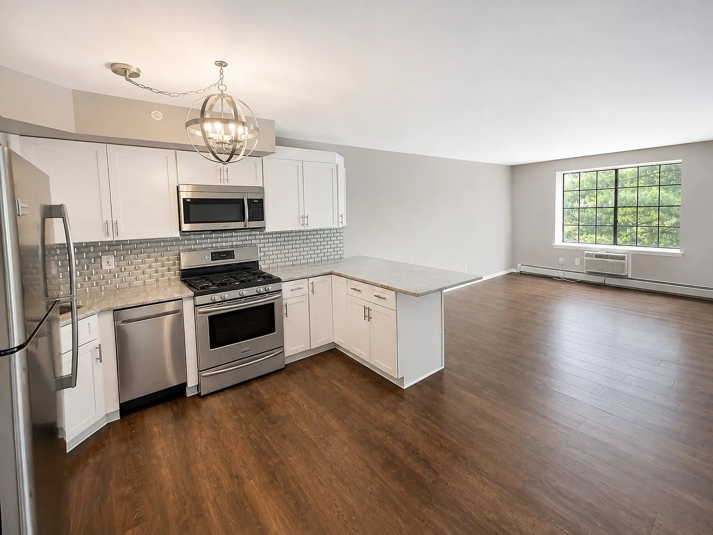 1 bed, 627 sqft, $2,275 — Photo 3