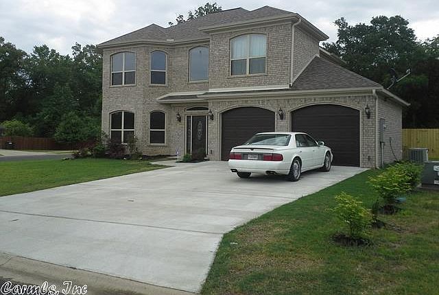 1st image of 3030 Plateau Dr
