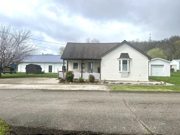 40 Crown St, Crown City, OH 45623
