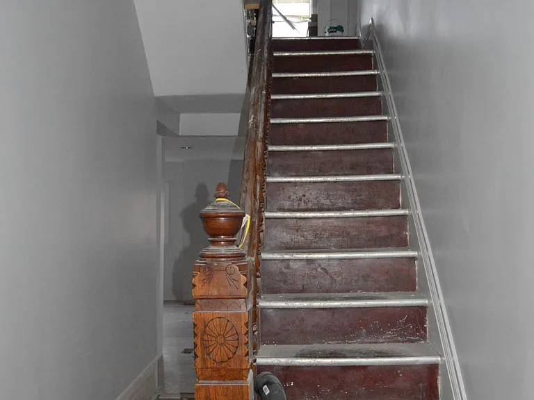Stair to upstairs