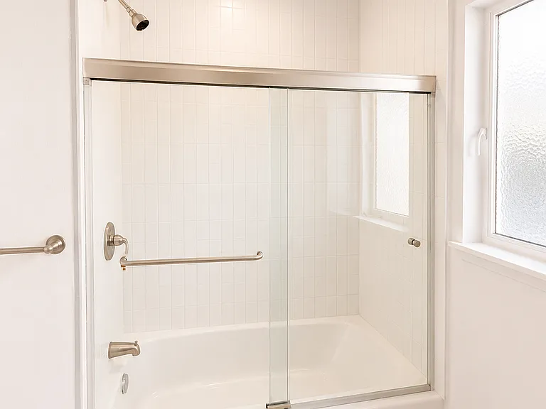 5806 La Mirada Ave #6 — Photo 5