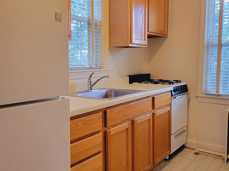 Ramsey Apartments — Photo 6