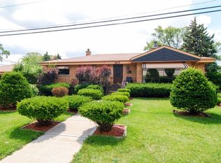 345 Iroquois Rd, Hillside, IL 60162