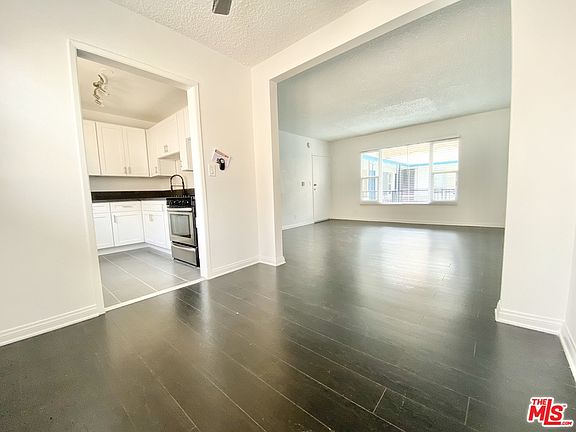 4th image of 141 S Normandie Ave #28A