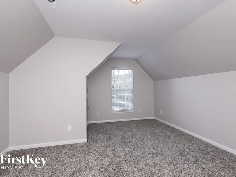3005 Linstead Dr — Photo 13
