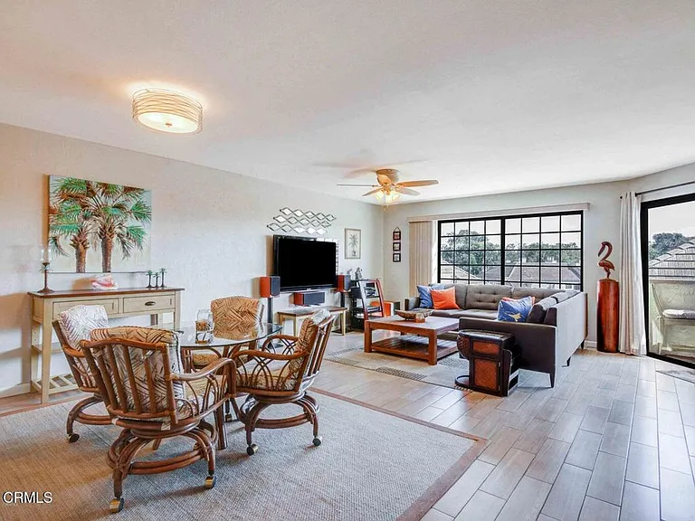 716 Island View Cir — Photo 13