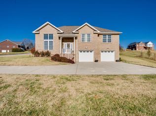 321 Carrie Cir, Mt Carmel, TN 37645