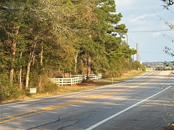 22740 W Fm 1097, Montgomery, TX 77356