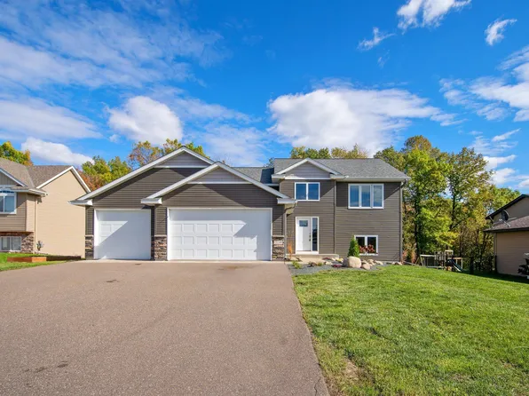 31149 Algonquin Trl, Chisago City, MN 55013