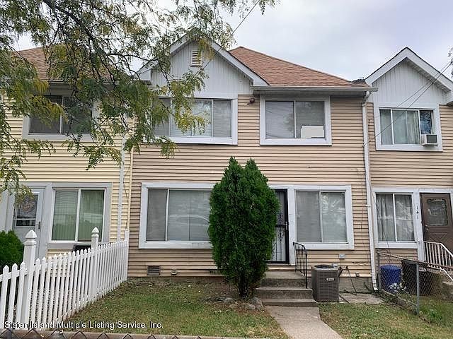 1st image of 139 Boyd St