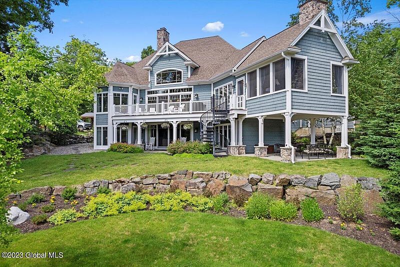 3rd image of 3245 Baker Lane