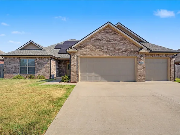 2302 SW Cadwell Ave, Bentonville, AR 72713