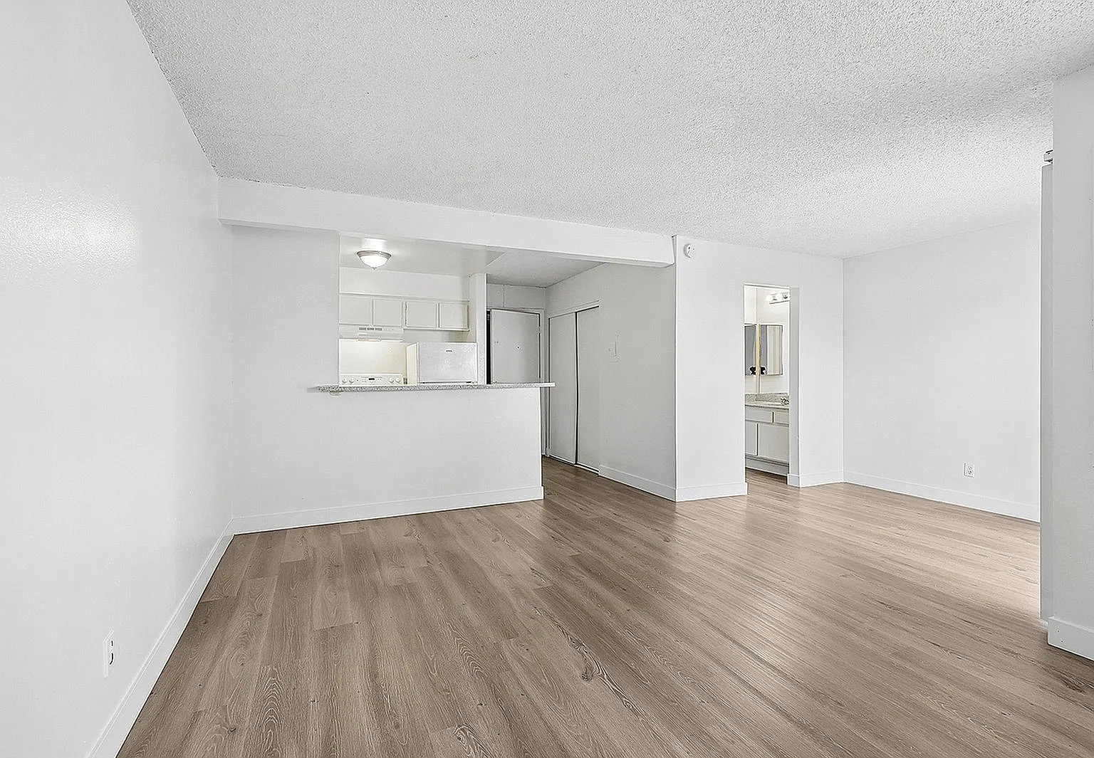 Pennwood Place — Photo 3
