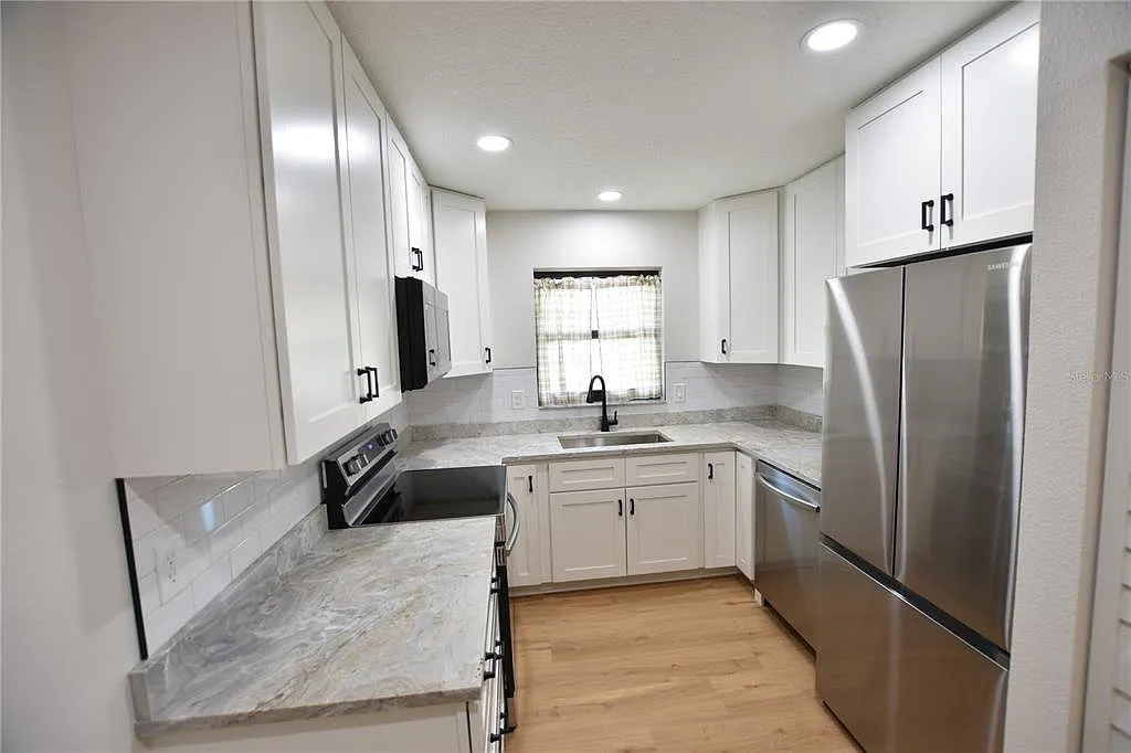 1 bed, 1.0 bath, 788 sqft, $1,800 — Photo 3