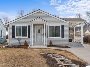 6129 Evans St, Omaha, NE 68104