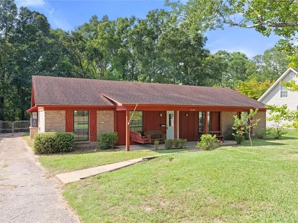 2828 Gaslight Ln W, Mobile, AL 36695
