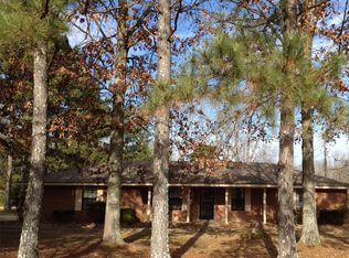 7101 Wolfe Rd, Columbus, MS 39705