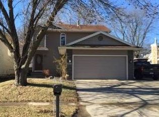 3912 92nd Dr, Urbandale, IA 50322