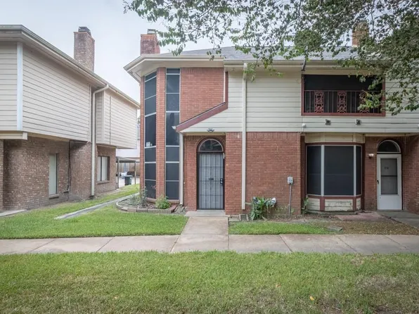 8320 Wild Rose St APT 16B, Houston, TX 77083