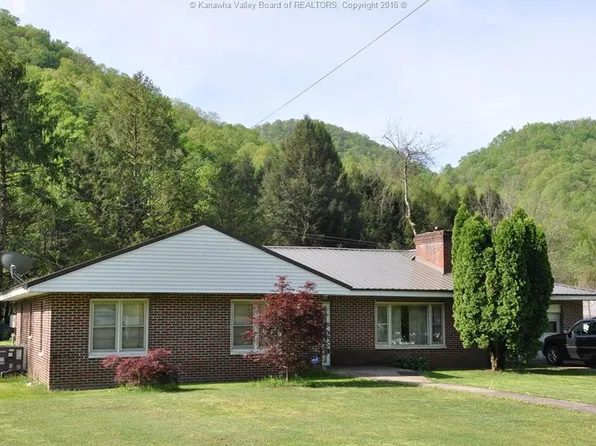 6026 Pond Fork Rd, Madison, WV 25130