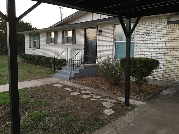 2nd image of 1212 W Avenue J