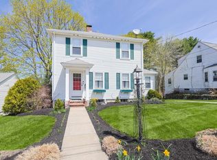 26 Marywood St, Uxbridge, MA 01569